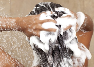 10 of the best shampoos for itchy scalps, according to dermatologists