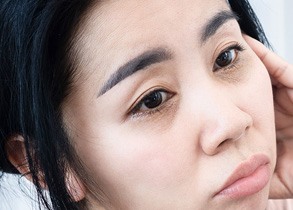3 Foods You Should Stop Eating If You Suffer From Eye Bags And Circles, According To Doctors
